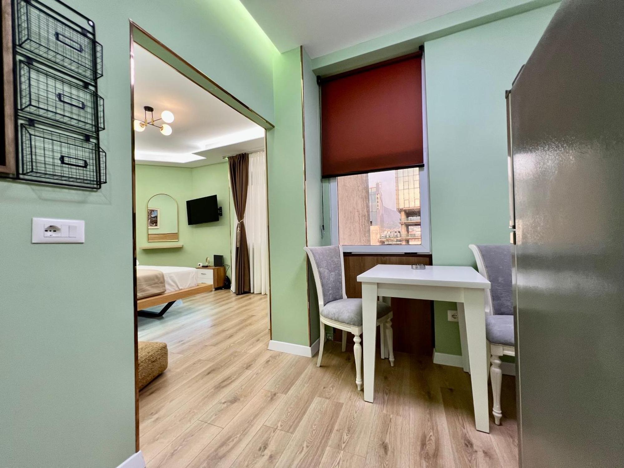 Spiranca Luxury Suites Тирана Экстерьер фото