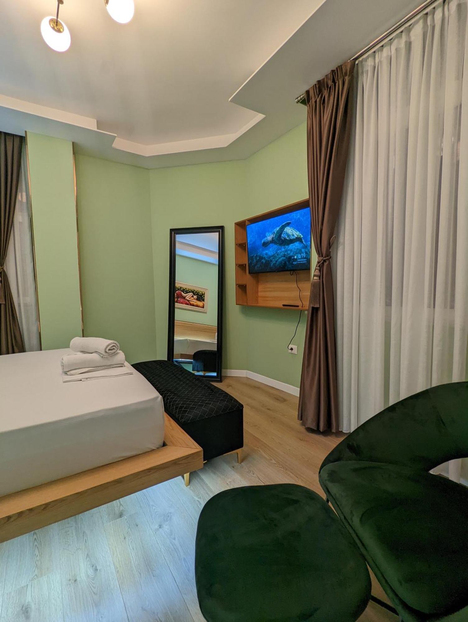 Spiranca Luxury Suites Тирана Экстерьер фото