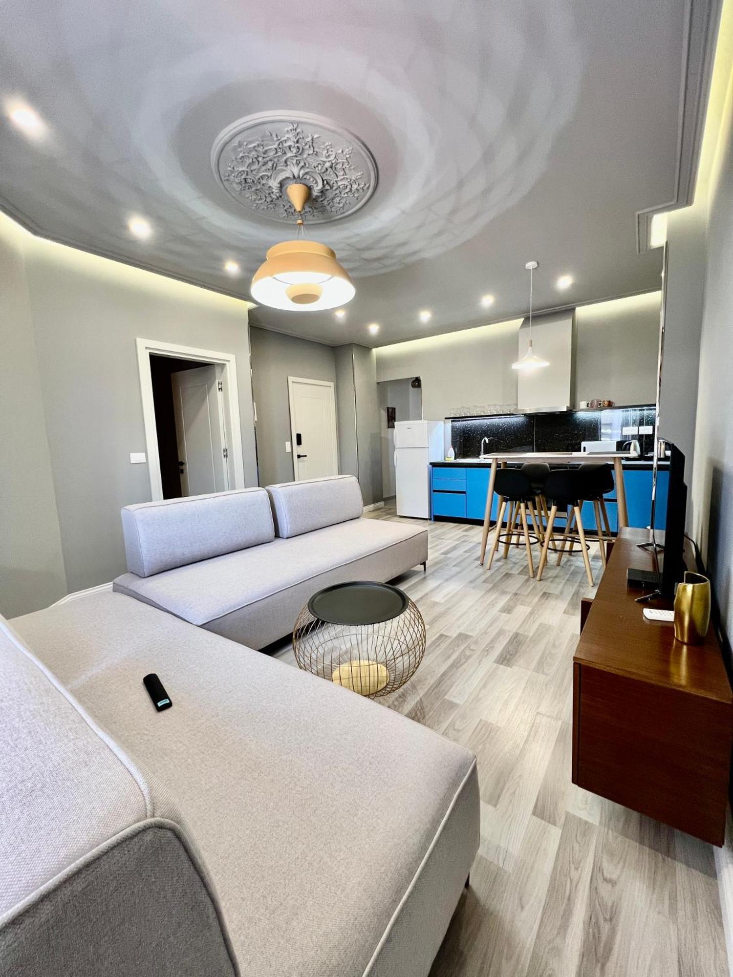Spiranca Luxury Suites Тирана Экстерьер фото